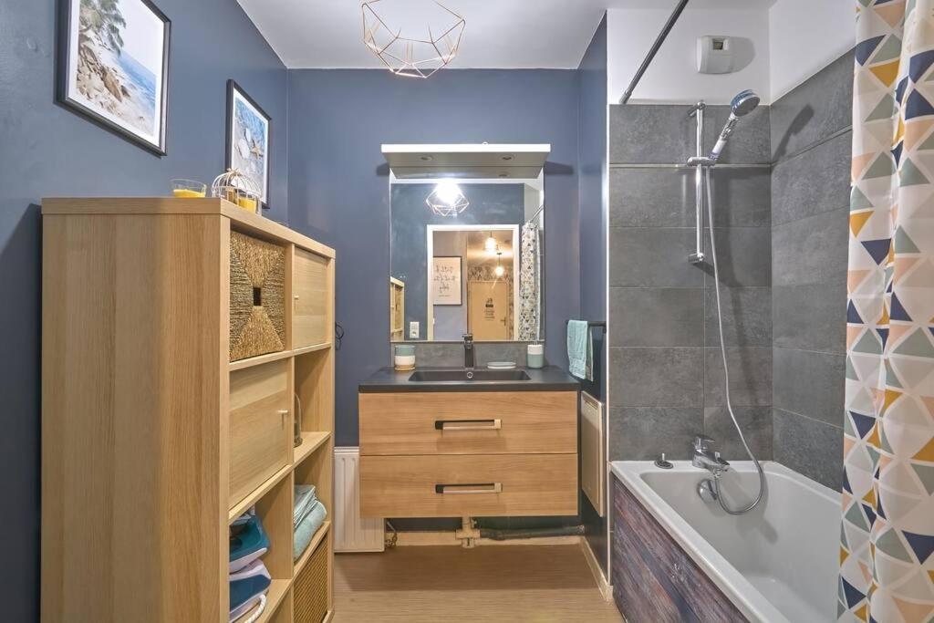 Appartement 4 Pieces - La Rose Des Yvelines - Classe 3 Etoiles Trappes Εξωτερικό φωτογραφία